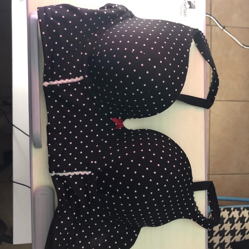 DO NOT BUY NWT Torrid Longline bras 40C